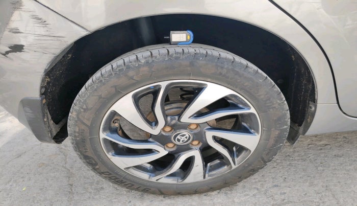 2021 Toyota Glanza G, Petrol, Manual, 1,59,008 km, tyre