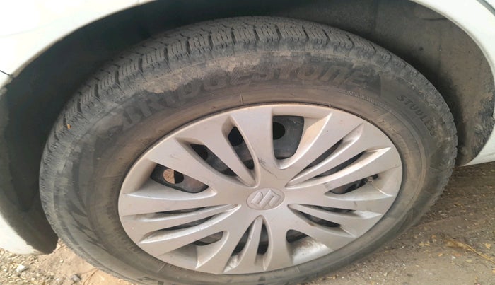 2015 Maruti Ertiga VDI, Diesel, Manual, 1,08,088 km, tyre