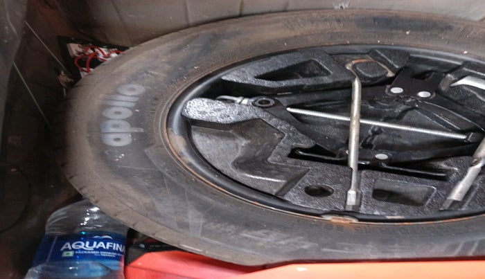 2022 Tata PUNCH ACCOMPLISHED AMT, Petrol, Automatic, 70,029 km, tyre