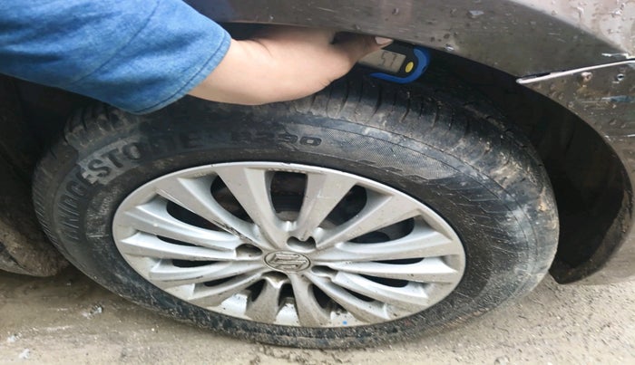 2014 Maruti Ciaz ZXI, Petrol, Manual, 93,693 km, tyre