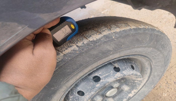 2022 Maruti Alto LXI OPT CNG, Petrol, Manual, 62,729 km, tyre