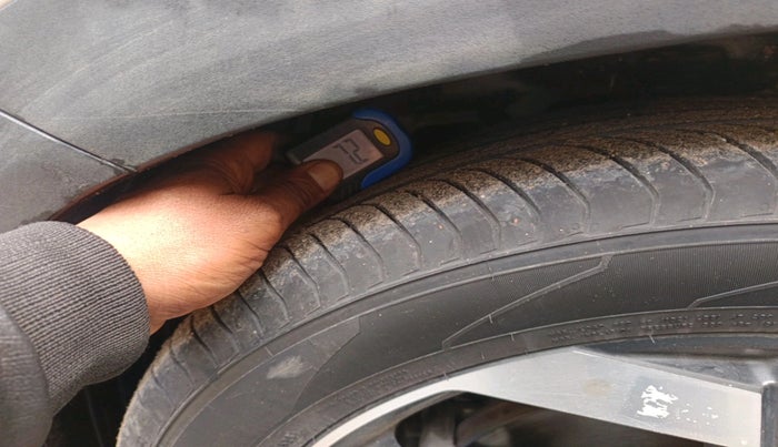 2022 Hyundai ALCAZAR PLATINUM(O) 7STR 2.0 AT, Petrol, Automatic, 89,036 km, tyre