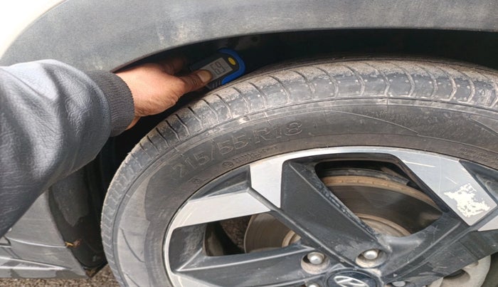 2022 Hyundai ALCAZAR PLATINUM(O) 7STR 2.0 AT, Petrol, Automatic, 89,036 km, tyre