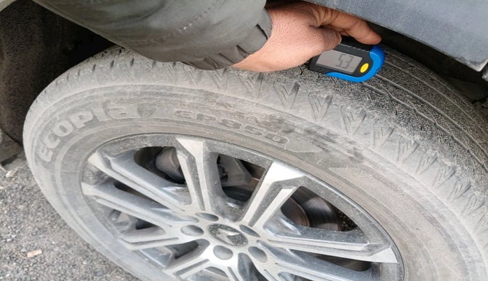 2024 Mahindra XUV700 AX 7 D MT 7 STR, Diesel, Manual, 32,847 km, tyre