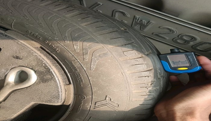 2016 Maruti S Cross ZETA 1.3, Diesel, Manual, 1,47,440 km, tyre