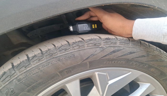 2023 Hyundai Creta SX EXECUTIVE 1.5 PETROL, Petrol, Manual, 33,924 km, tyre