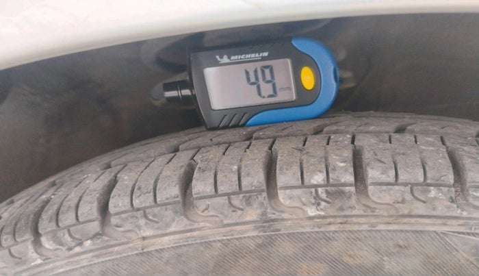 2012 Hyundai i10 MAGNA 1.2, Petrol, Manual, 79,761 km, tyre