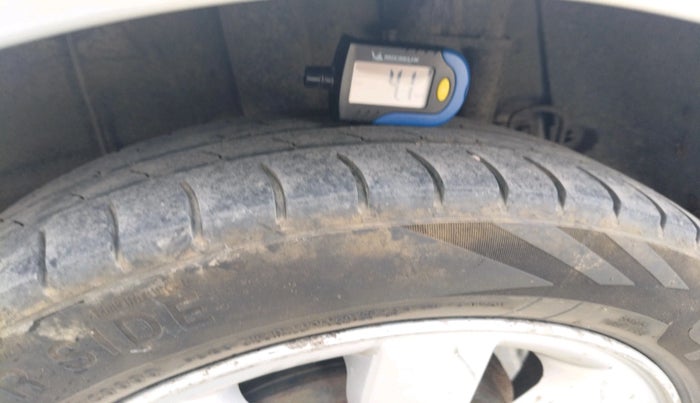 2015 Hyundai Xcent S 1.1 CRDI, Diesel, Manual, 62,791 km, tyre