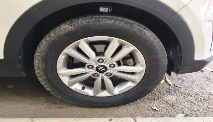 2016 Hyundai Creta SX PLUS 1.6 PETROL, Petrol, Manual, 84,744 km, tyre