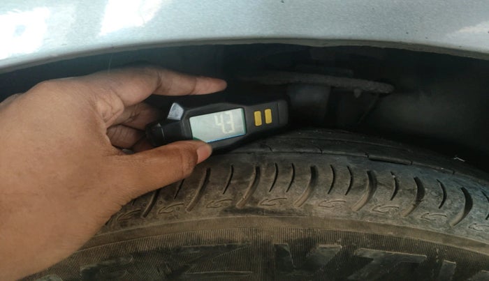 2017 Maruti Baleno DELTA PETROL 1.2, Petrol, Manual, 78,651 km, tyre