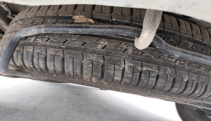 2024 Maruti Ertiga   VXI (O) CNG, Petrol, Manual, 29,275 km, tyre