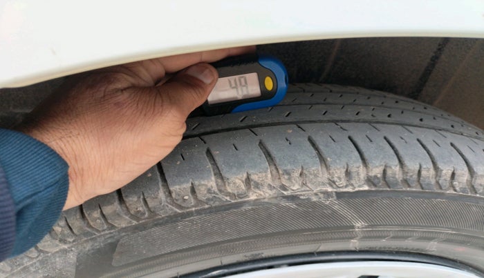 2024 Maruti Ertiga   VXI (O) CNG, Petrol, Manual, 29,275 km, tyre