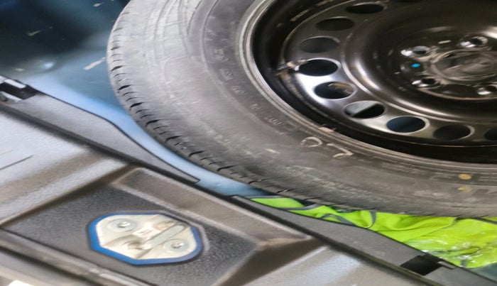 2023 Maruti BREZZA ZXI SMART HYBRID , Petrol, Manual, 33,126 km, tyre