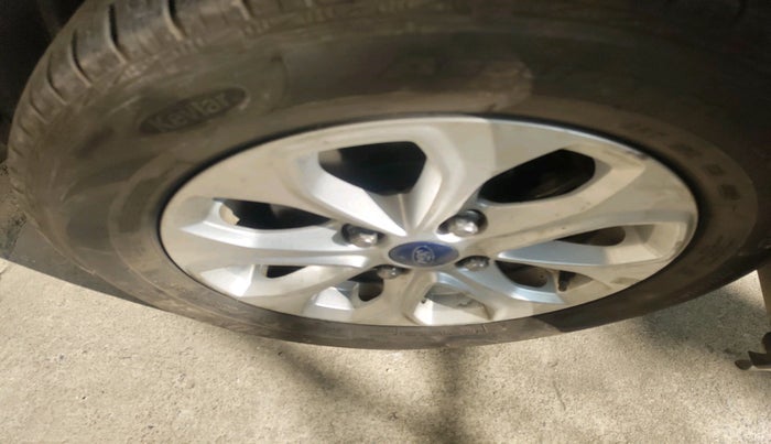 2017 Ford New Figo TITANIUM 1.5 PETROL AT, Petrol, Automatic, 51,942 km, tyre