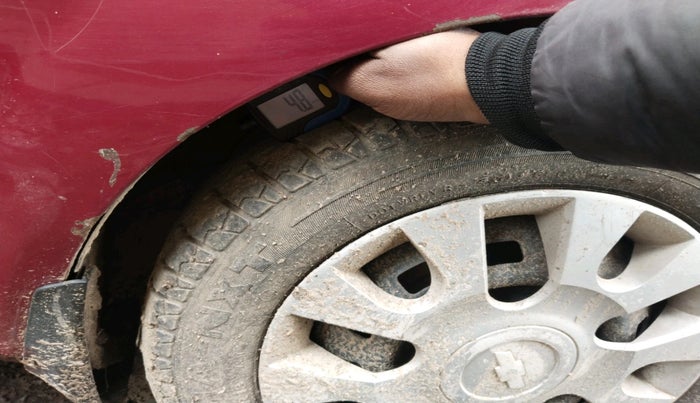 2011 Chevrolet Spark LT 1.0, Petrol, Manual, 33,141 km, tyre