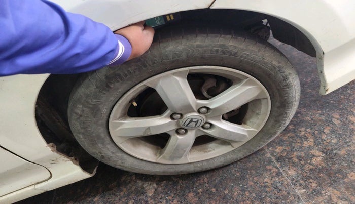 2011 Honda City 1.5L I-VTEC V MT, Petrol, Manual, 2,76,718 km, tyre