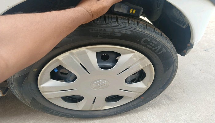 2014 Maruti Wagon R 1.0 VXI, Petrol, Manual, 79,303 km, tyre