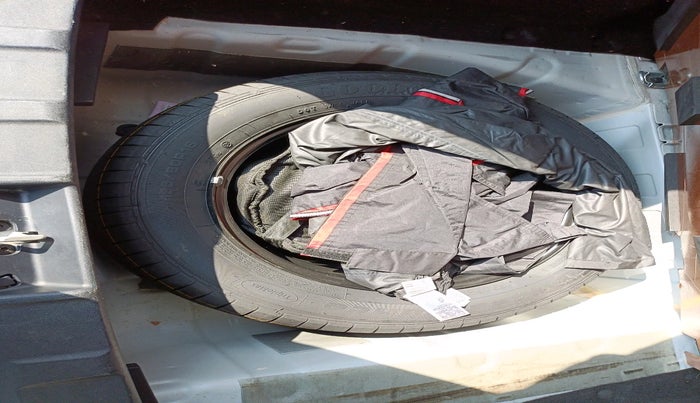 2020 Tata NEXON XZ PLUS PETROL SUNROOF, Petrol, Manual, 40,528 km, tyre