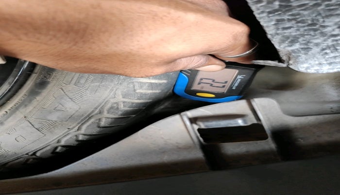 2013 Maruti Wagon R Stingray VXI, Petrol, Manual, 83,040 km, tyre