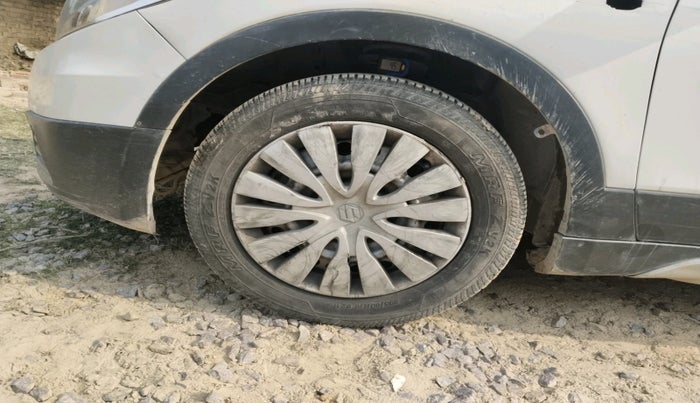 2017 Maruti S Cross SIGMA 1.3, Diesel, Manual, 96,693 km, tyre