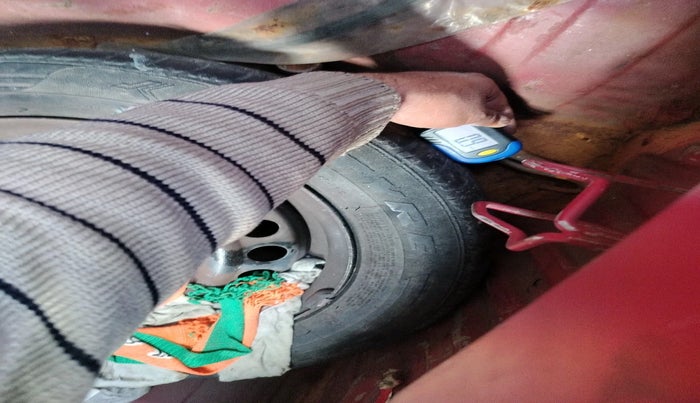 2014 Honda Brio S MT, Petrol, Manual, 69,831 km, tyre