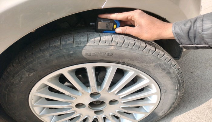 2016 Tata Zest XT PETROL, Petrol, Manual, 1,07,812 km, tyre