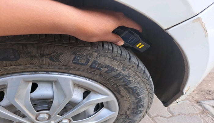 2019 Tata Tiago XE PETROL, Petrol, Manual, 32,525 km, tyre