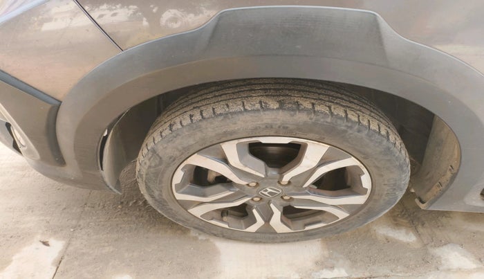 2017 Honda WR-V 1.5L I-DTEC VX MT, Diesel, Manual, 82,751 km, tyre