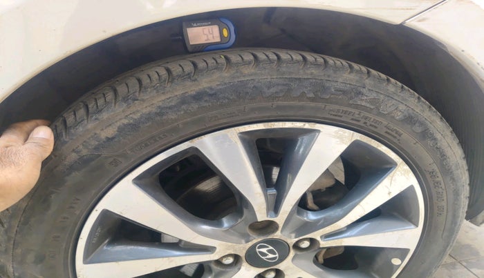 2014 Hyundai Verna FLUIDIC 1.4 VTVT CX, Petrol, Manual, 99,712 km, tyre