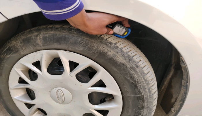 2016 Ford New Figo TREND 1.2 PETROL, Petrol, Manual, 32,820 km, tyre