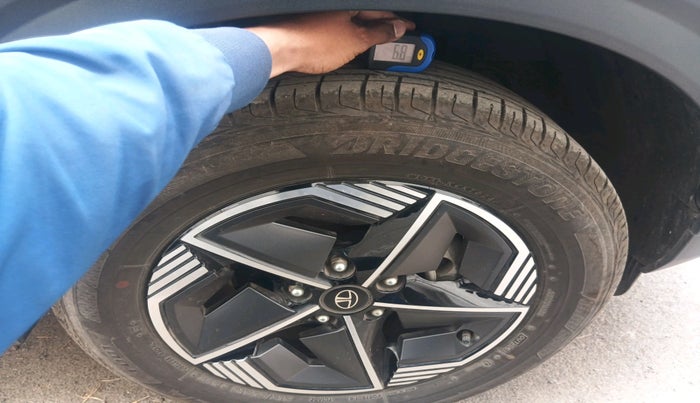 2024 Tata NEXON CREATIVE 1.2 PETROL, Petrol, Manual, 4,338 km, tyre