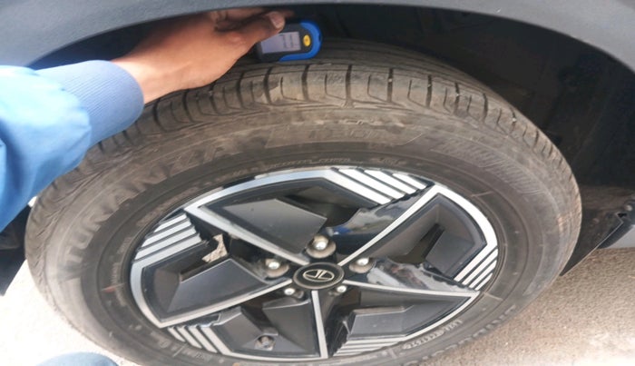 2024 Tata NEXON CREATIVE 1.2 PETROL, Petrol, Manual, 4,338 km, tyre