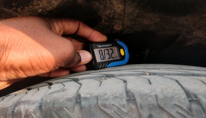 2025 Mahindra XUV700 AX 7 D AT 7 STR, Diesel, Automatic, 7,030 km, tyre