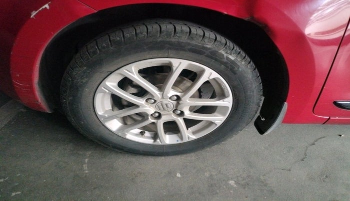 2018 Maruti Swift ZDI AMT, Diesel, Automatic, 1,01,723 km, tyre