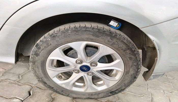 2016 Ford Figo Aspire TITANIUM 1.2 PETROL, Petrol, Manual, 51,580 km, tyre