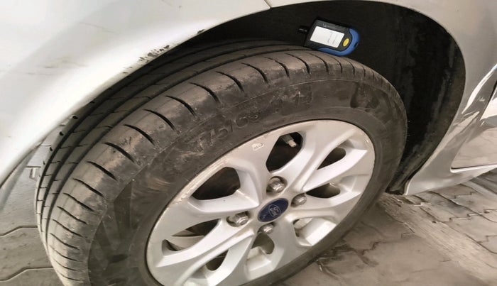 2016 Ford Figo Aspire TITANIUM 1.2 PETROL, Petrol, Manual, 51,580 km, tyre