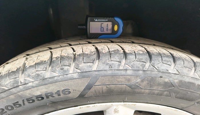 2014 Skoda Octavia AMBITION 1.4 TSI, Petrol, Manual, 54,770 km, tyre