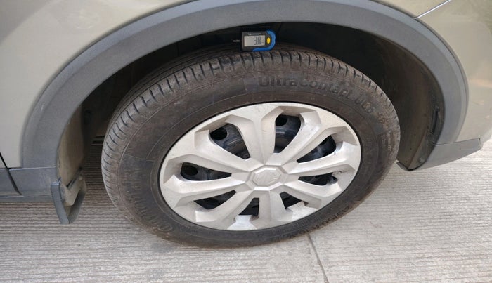 2023 MG ASTOR STYLE 1.5 MT, Petrol, Manual, 53,190 km, tyre