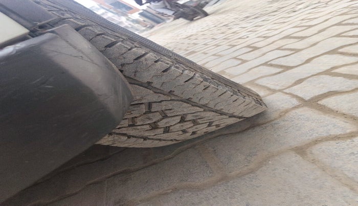 2018 Maruti Vitara Brezza VDI (O), Diesel, Manual, 1,00,600 km, tyre