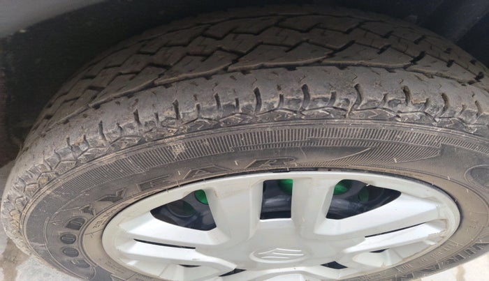 2018 Maruti Vitara Brezza VDI (O), Diesel, Manual, 1,00,600 km, tyre