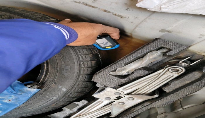 2015 Honda Amaze 1.2L I-VTEC VX, Petrol, Manual, 98,668 km, tyre