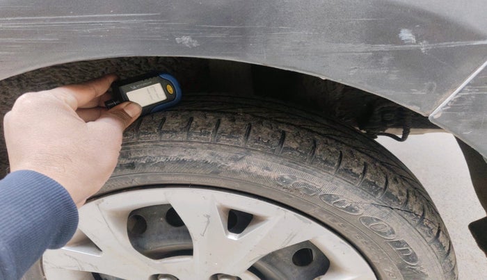 2015 Hyundai Grand i10 SPORTZ 1.2 KAPPA VTVT, Petrol, Manual, 1,06,955 km, tyre