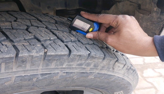 2024 Mahindra Thar LX D HT 2WD MT, Diesel, Manual, 9,429 km, tyre