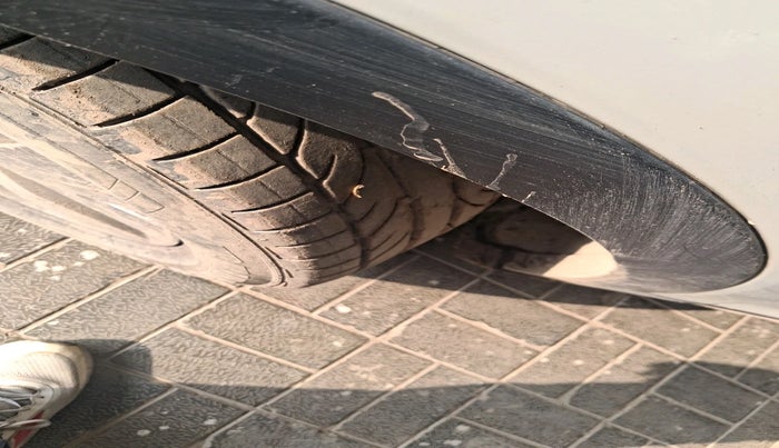 2016 Maruti S Cross ZETA 1.3, Diesel, Manual, 1,08,261 km, tyre