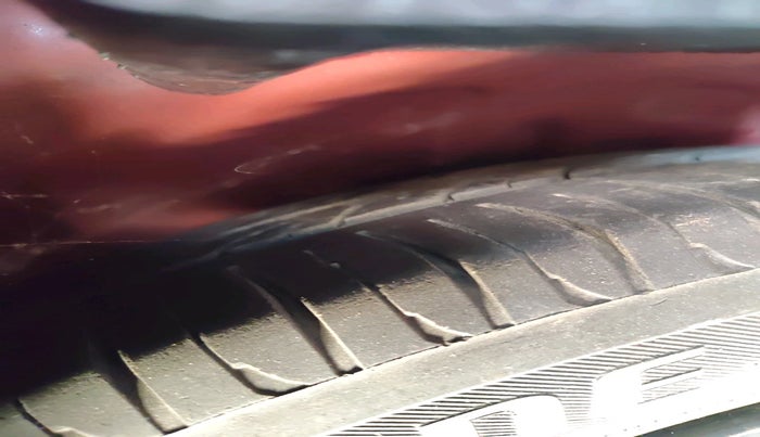 2016 Maruti Wagon R 1.0 VXI, Petrol, Manual, 95,700 km, tyre