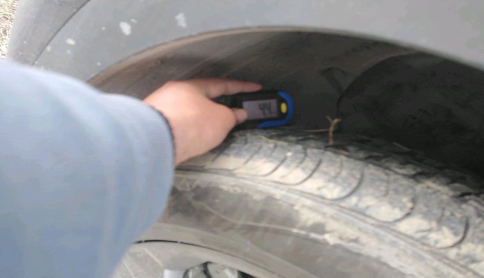 2023 KIA SELTOS HTK PLUS 1.5 IMT, Petrol, Manual, 8,056 km, tyre