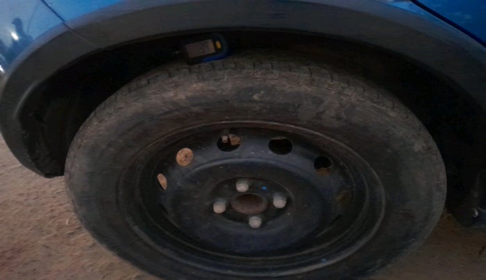 2018 Maruti IGNIS ZETA 1.2, Petrol, Manual, 69,673 km, tyre