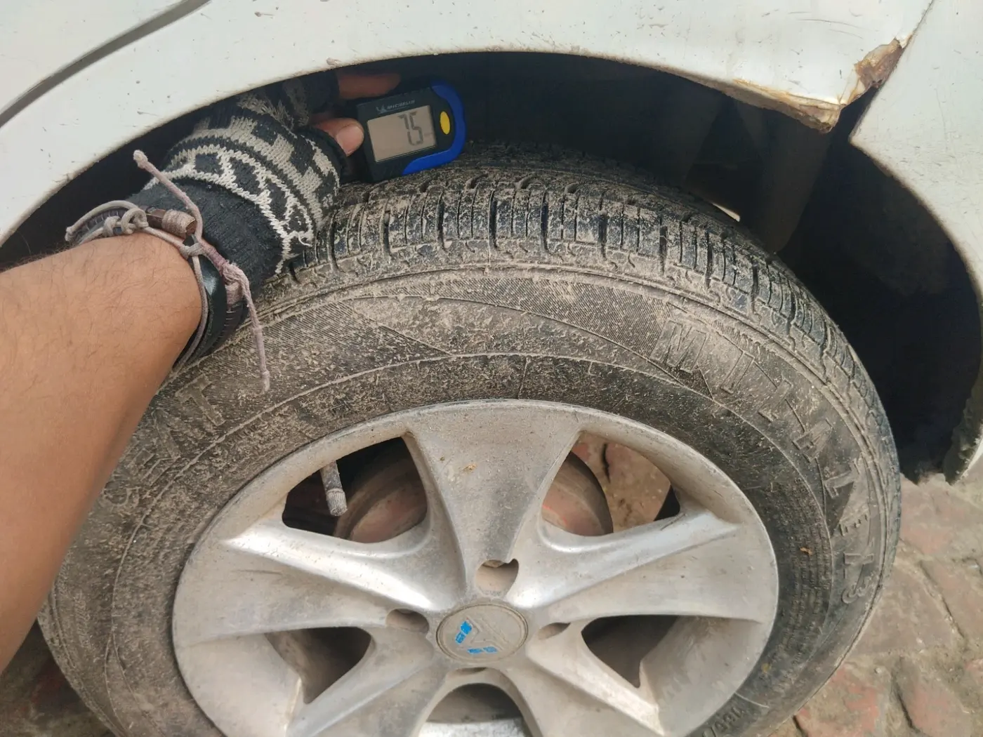 2015 Maruti Wagon R 1.0 VXI, Petrol, Manual, 68,378 km, tyre