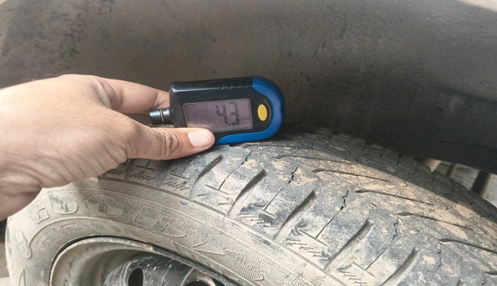 2017 Maruti Wagon R 1.0 LXI CNG, Petrol, Manual, 1,09,000 km, tyre