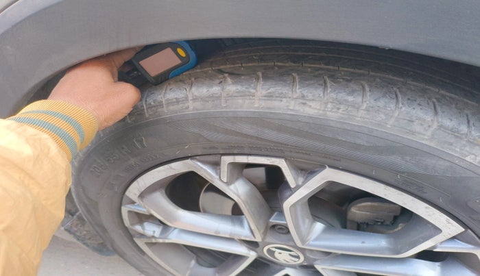 2022 Skoda KUSHAQ STYLE 1.5L TSI DSG, Petrol, Automatic, 22,140 km, tyre